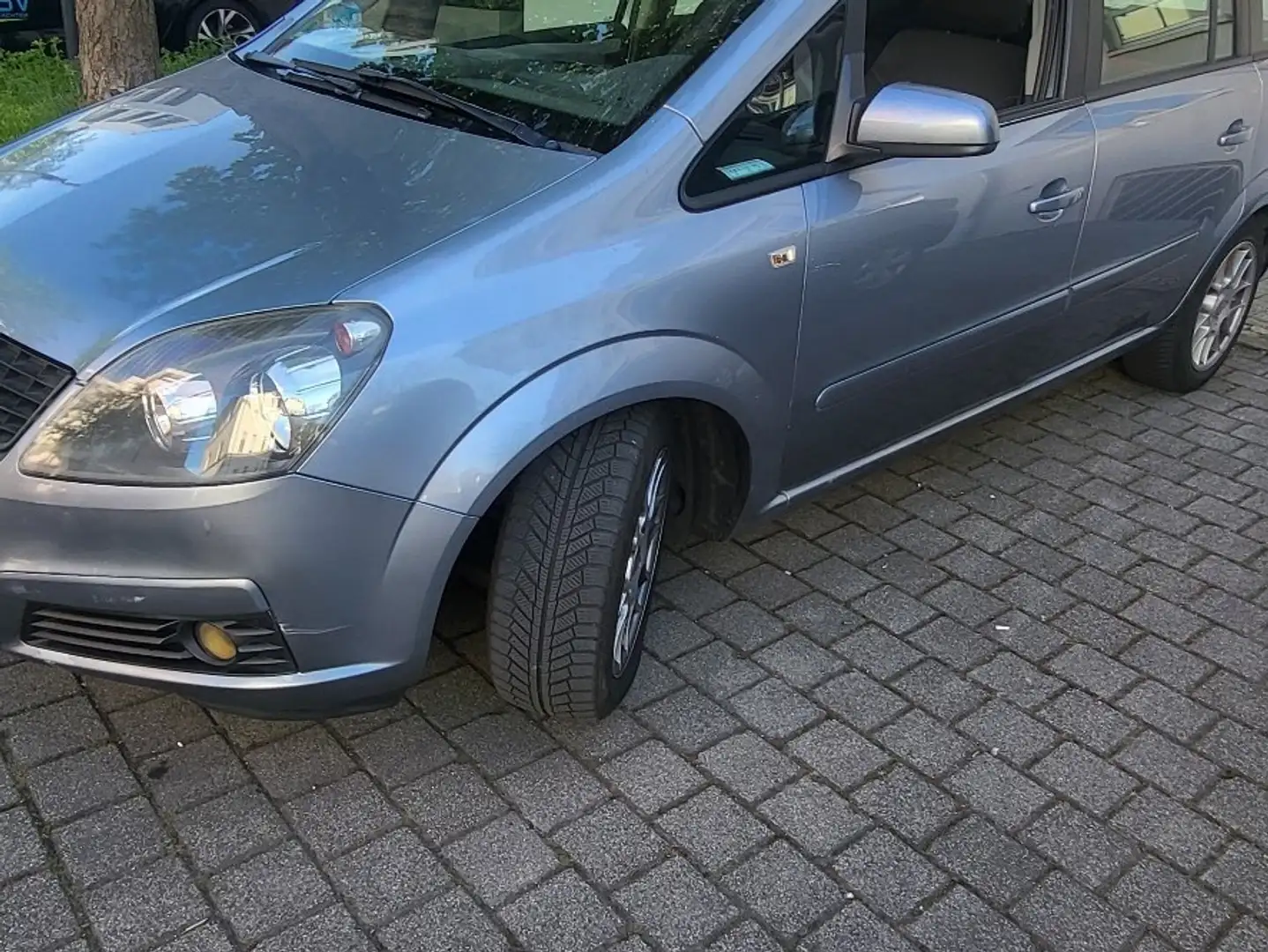 Opel Zafira CATCH ME Now Grau - 1