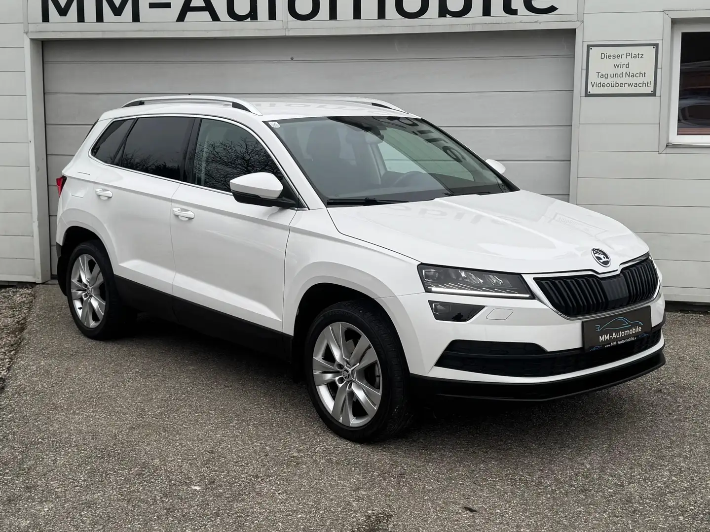 Skoda Karoq Style*LED*SHZ*LHZ*RFK*uvm Weiß - 1