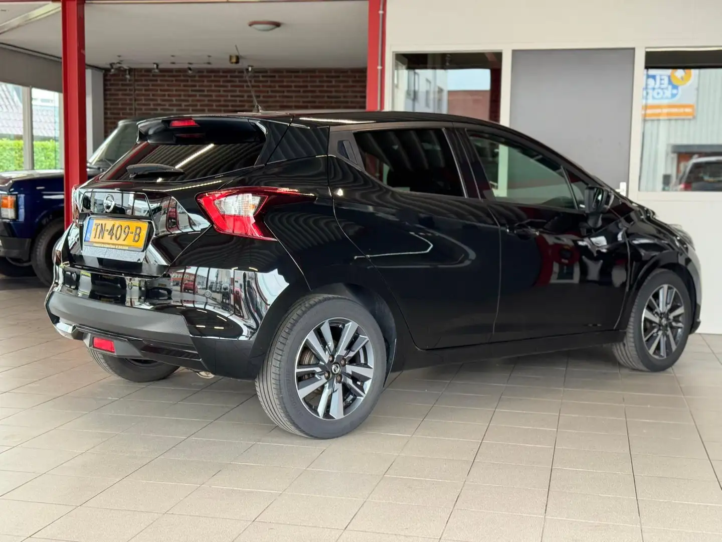 Nissan Micra 0.9 IG-T N-Connecta*360 Camera*Cruise Control*Clim Zwart - 2