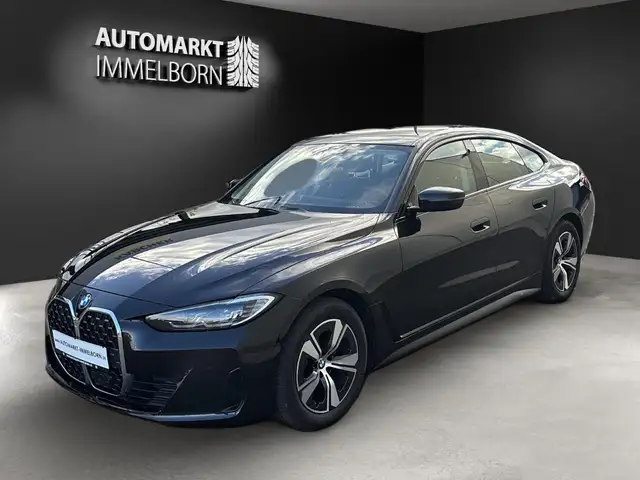 BMW 4 Series view 3