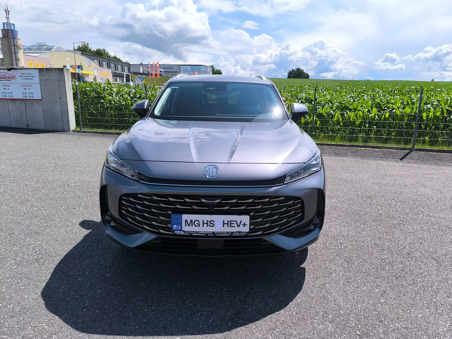 MG HS HEV Luxury Grau - 2