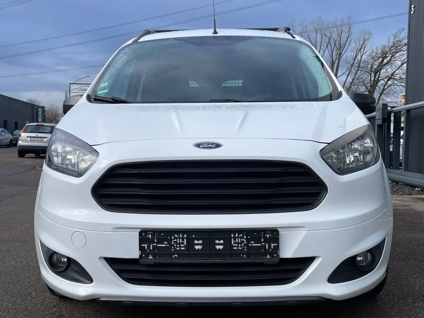 Ford Transit Courier -Sport- Gepflegt Weiß - 2