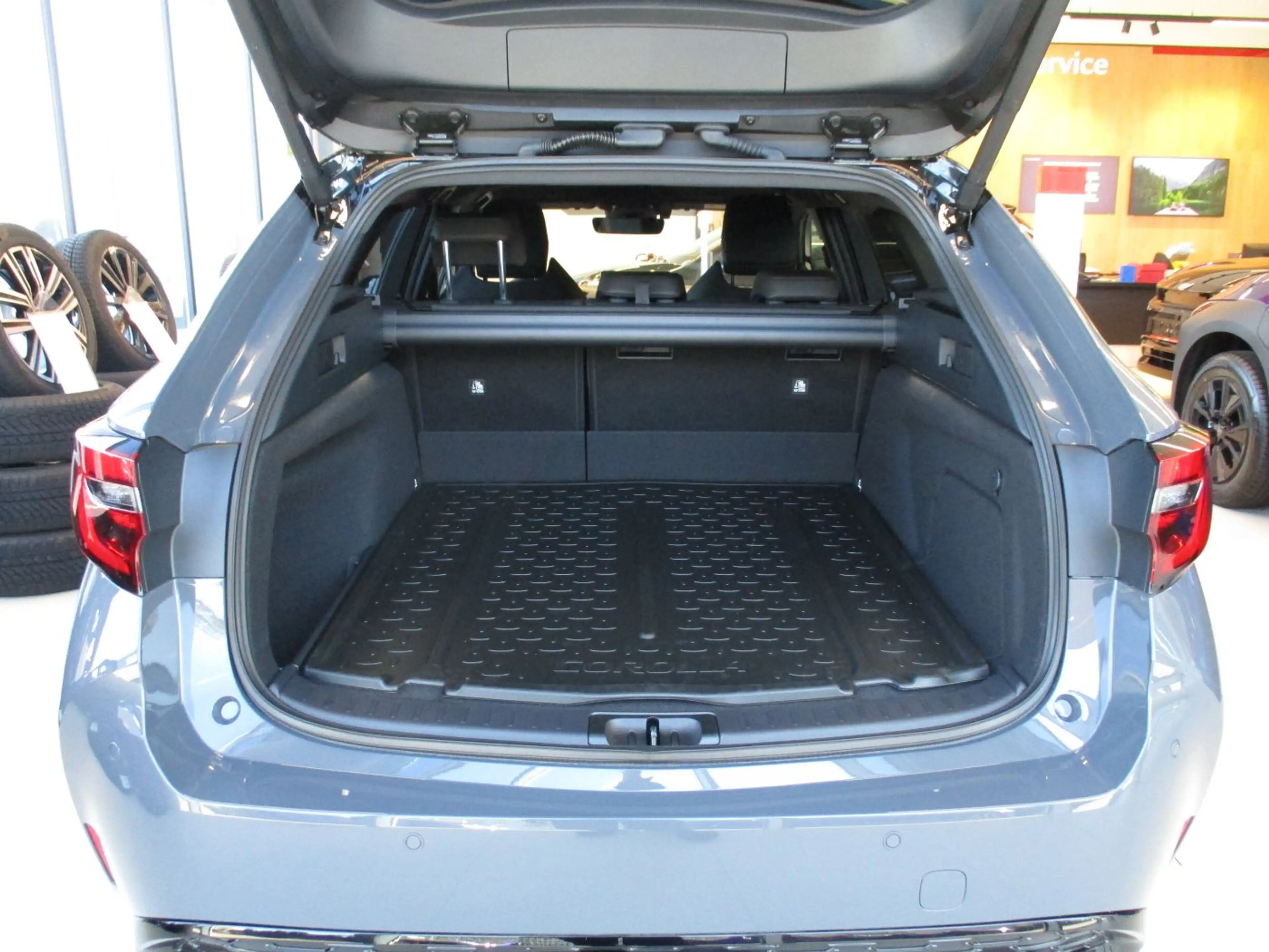 Toyota Corolla Touring s 2.0 GR Sport ACC+LED+Navi+SHZ — photo 6