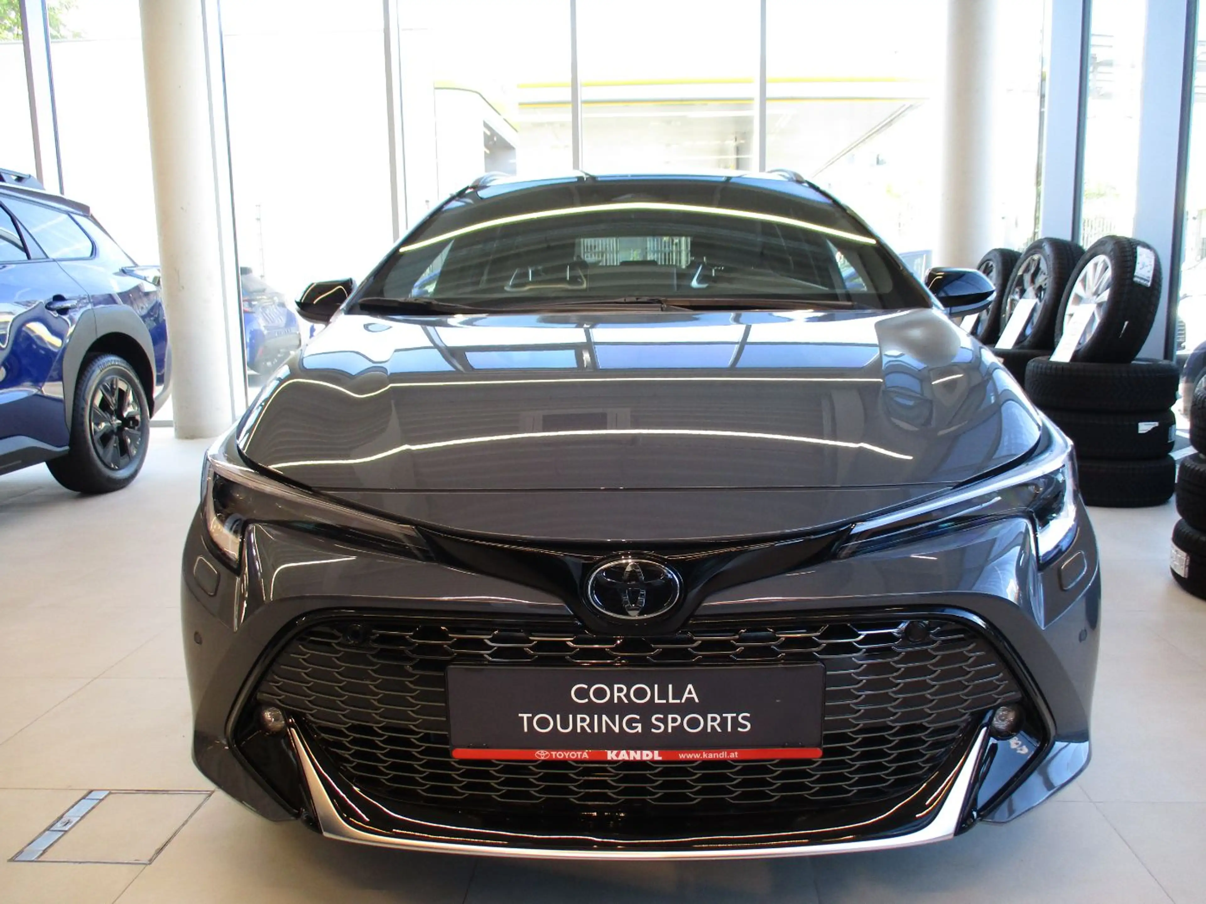 Toyota Corolla Touring s 2.0 GR Sport ACC+LED+Navi+SHZ — photo 3