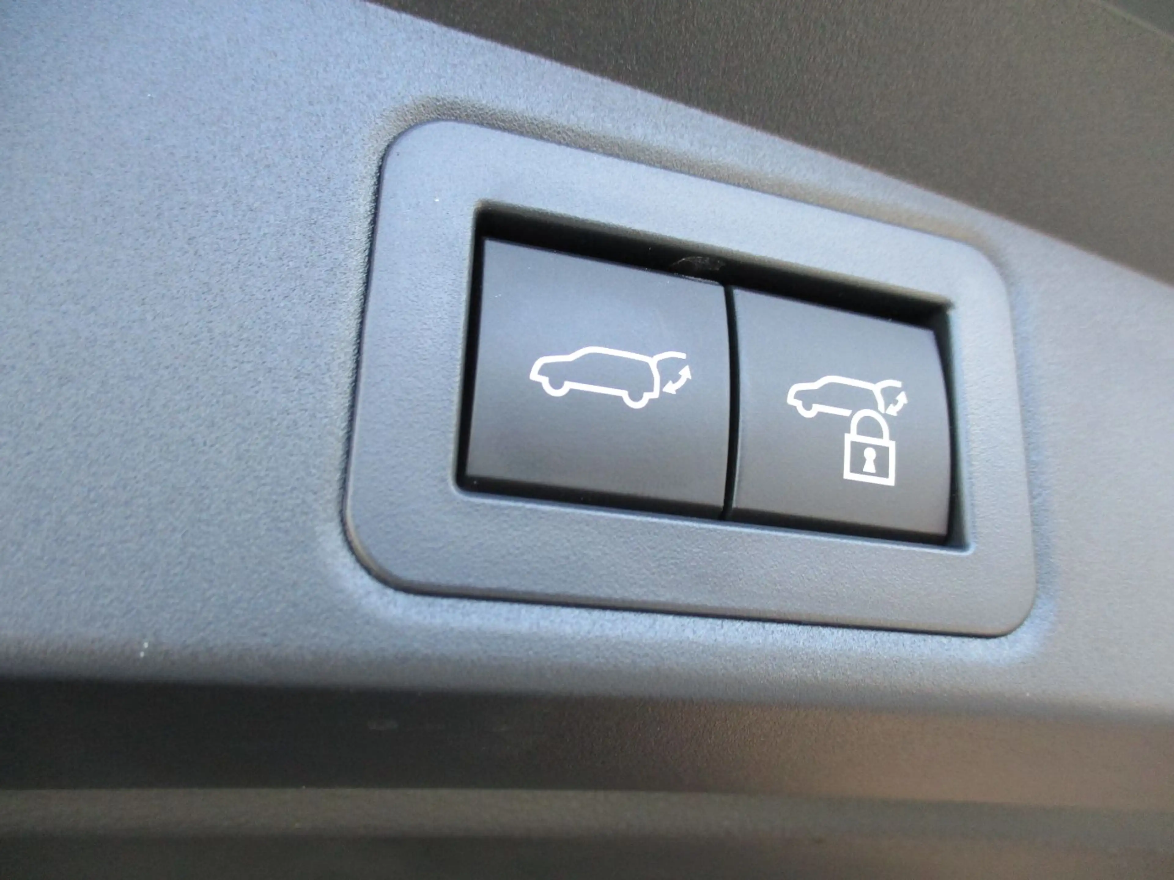 Toyota Corolla Touring s 2.0 GR Sport ACC+LED+Navi+SHZ — photo 7