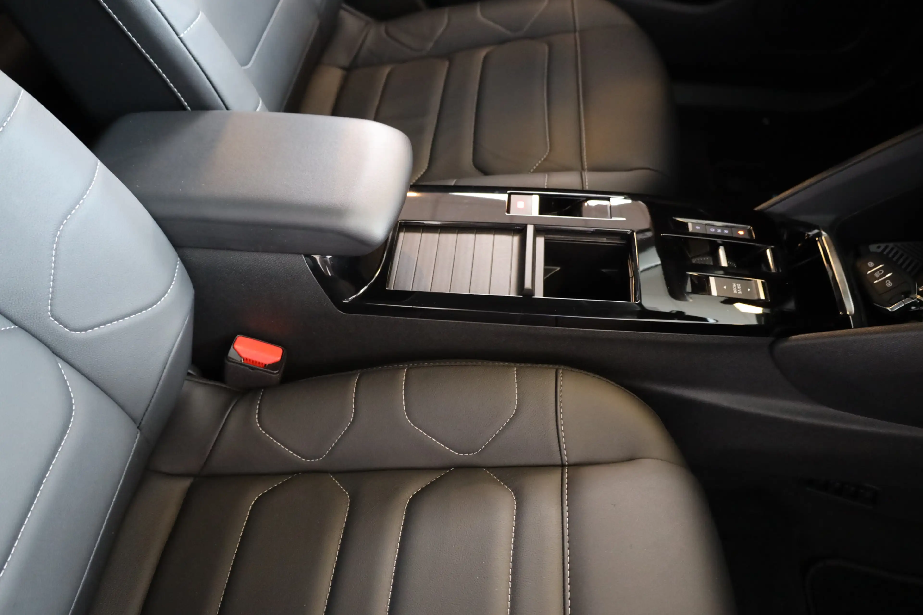 Citroen E-C4 Electric Max 50 kWh Leer | Draadloos Carplay/Android Auto | — photo 39