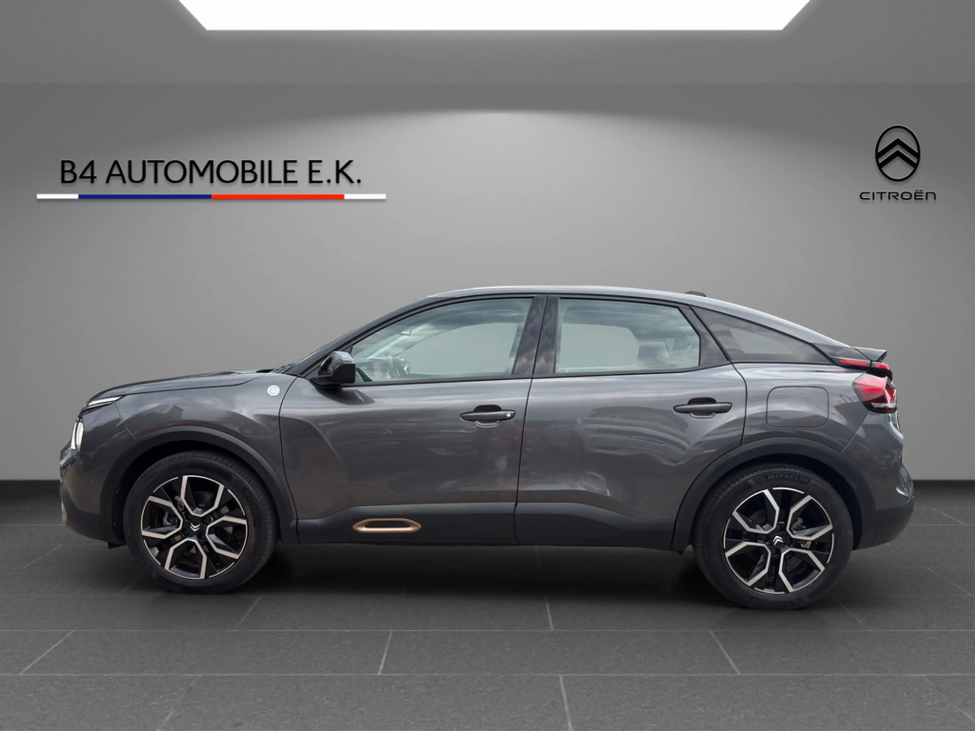 Citroen E-C4 Electric — photo 8