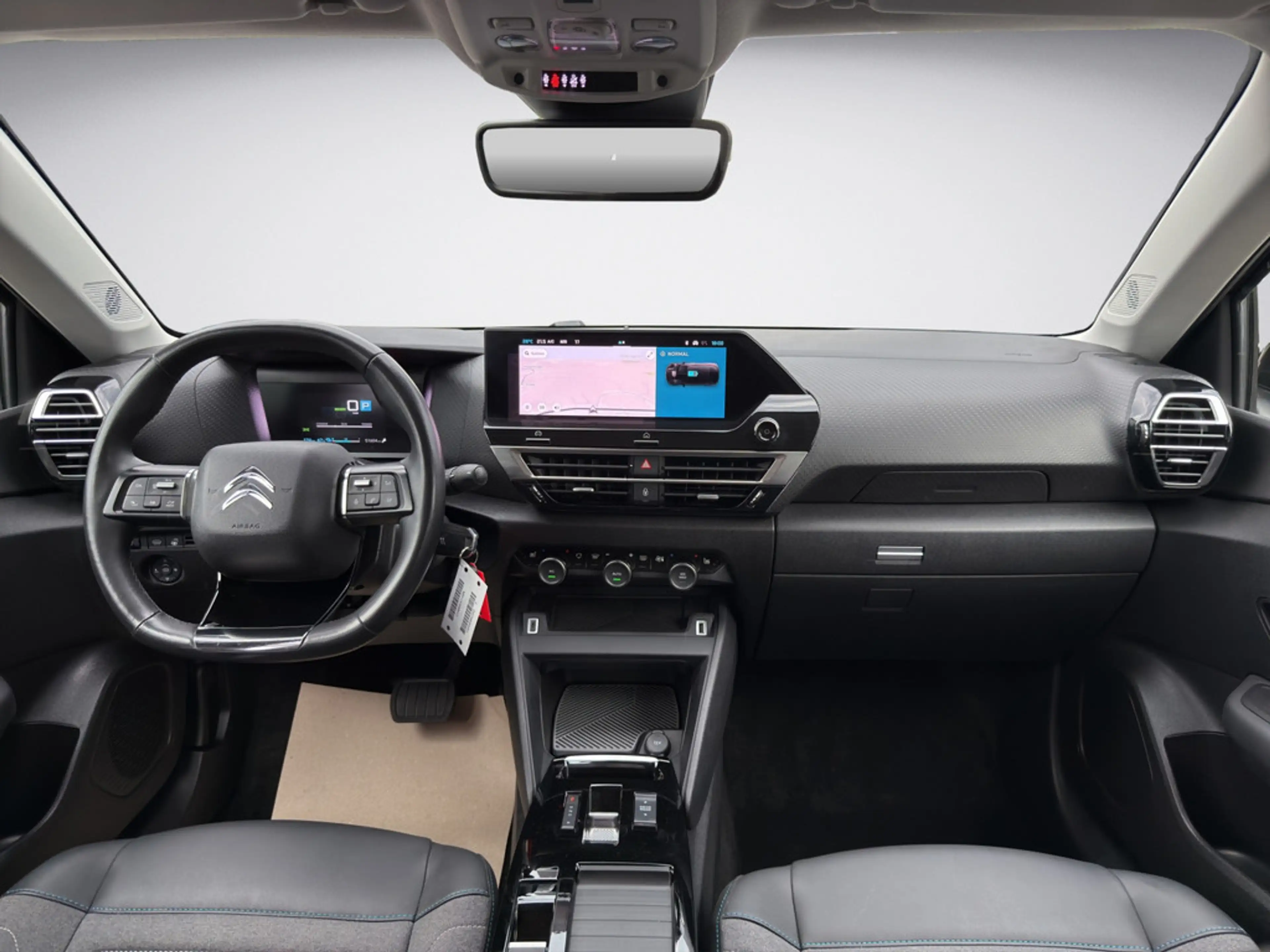 Citroen E-C4 Electric — photo 12
