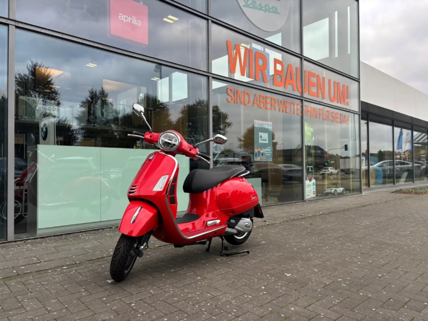 Vespa GTS 125 Super E5+ Roso SOFORT LIEFERBAR Rouge - 1