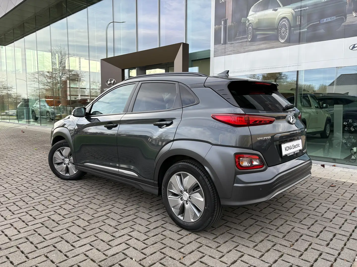 Hyundai KONA EV 64 kWh Sky Gris - 2