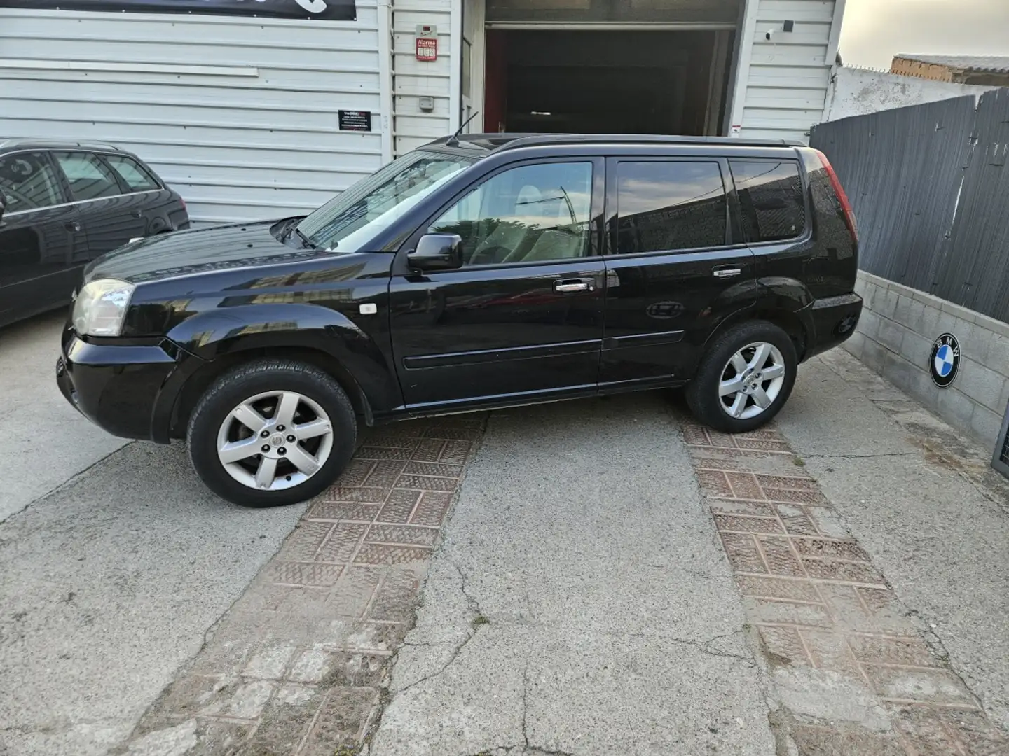Nissan X-Trail 2.2DCi Sport Nero - 2