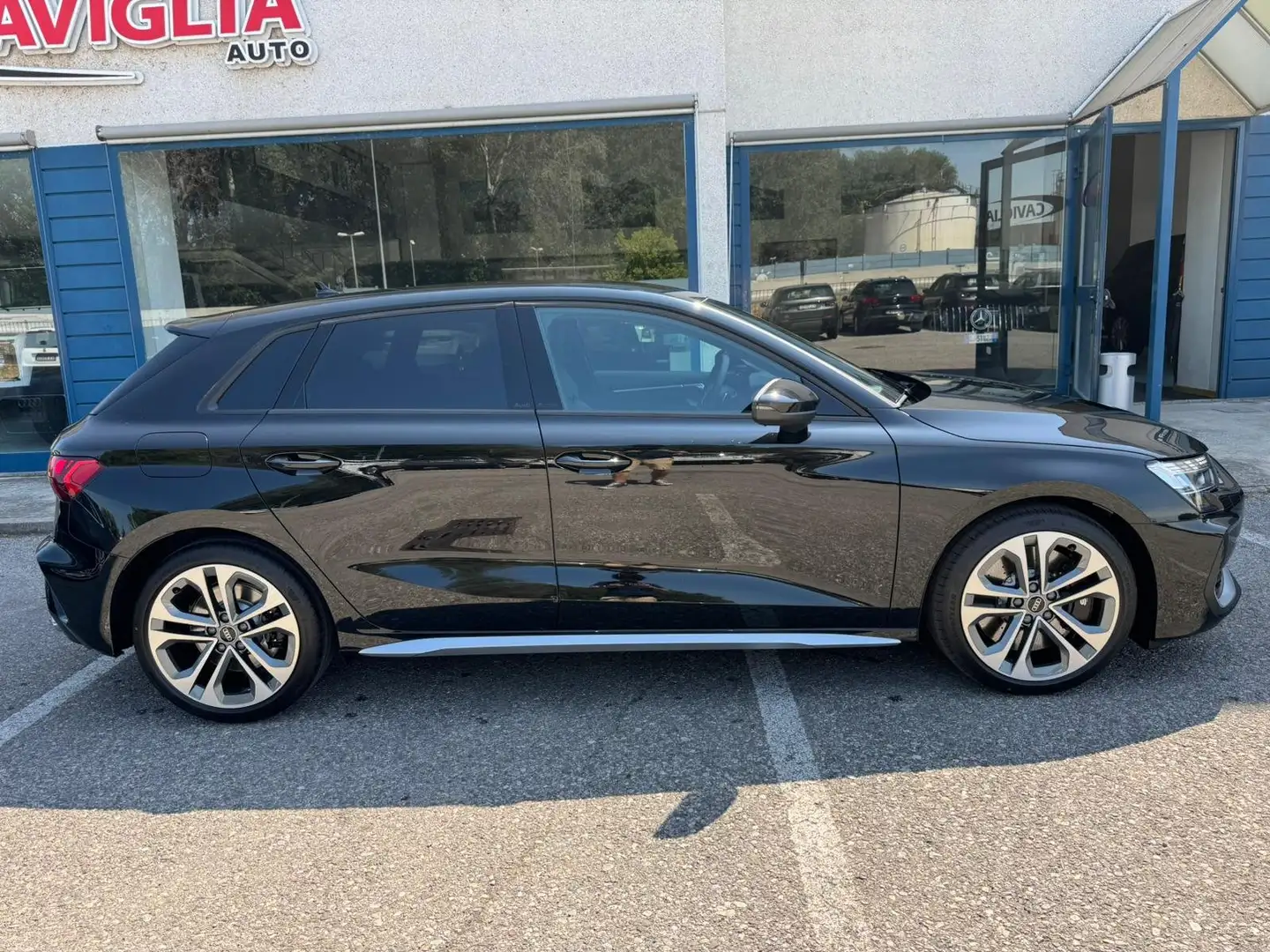 Audi S3 S3 Sportback 2.0 tfsi quattro s-tronic Iva Esposta Nero - 2
