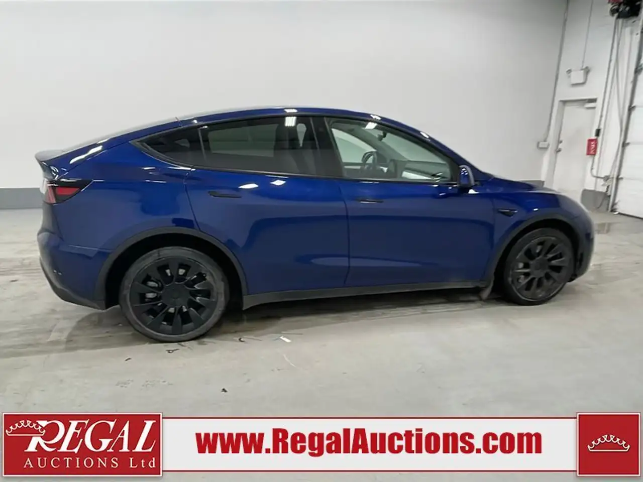 Tesla Model Y снимка Tesla Model Y