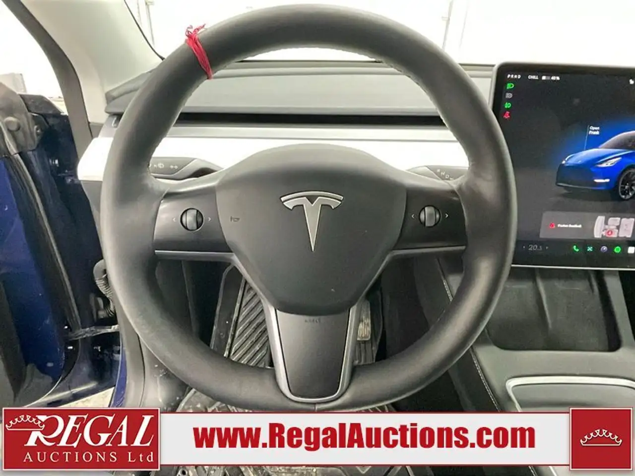 Tesla Model Y снимка Tesla Model Y