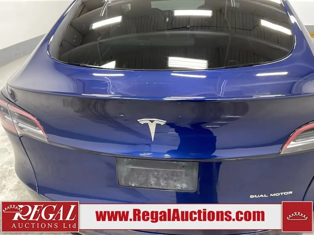 Tesla Model Y снимка Tesla Model Y