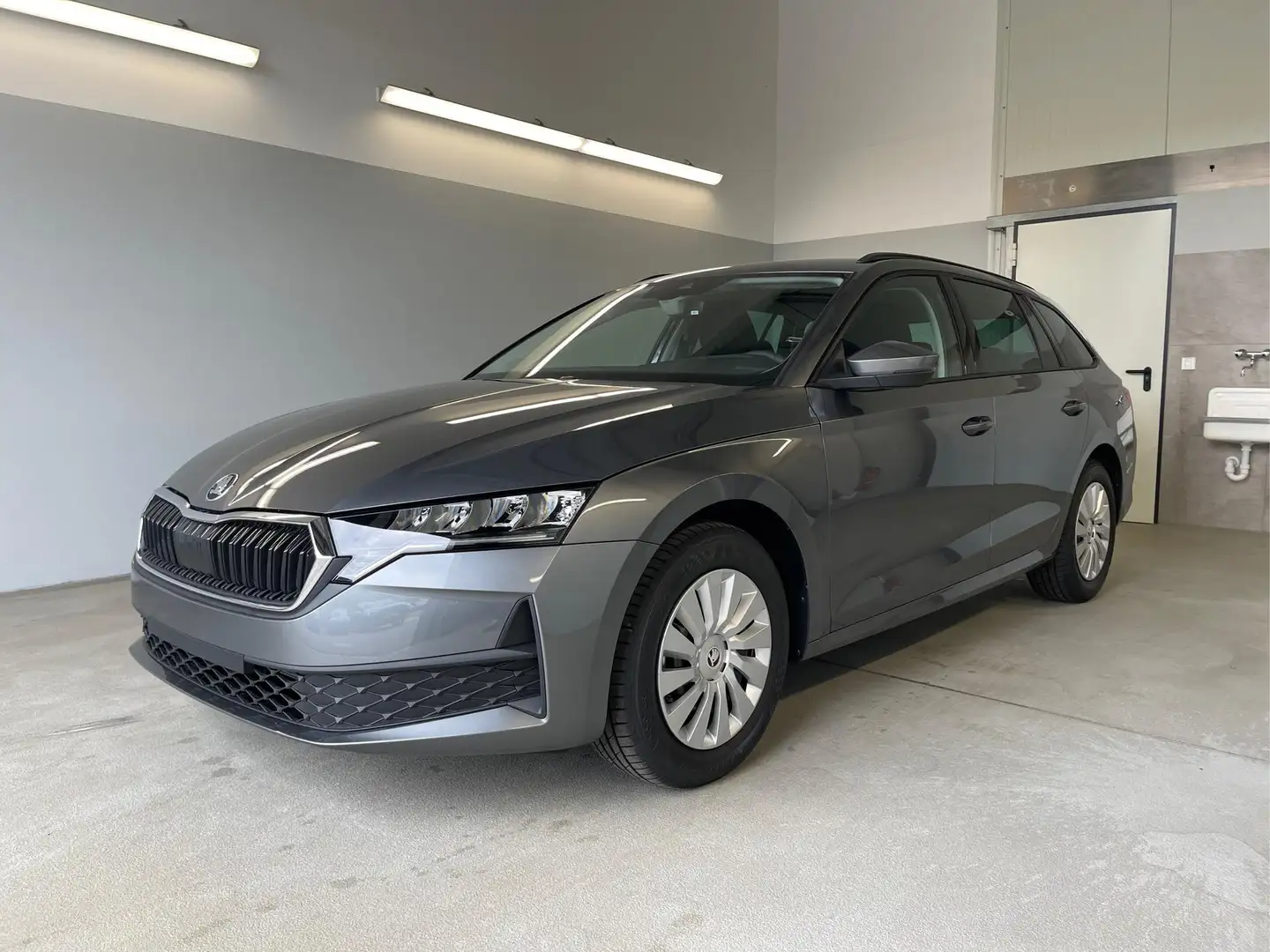 Skoda Octavia Combi Essence DSG AHK+Sitzheizung+App Connect 1... Grijs - 1