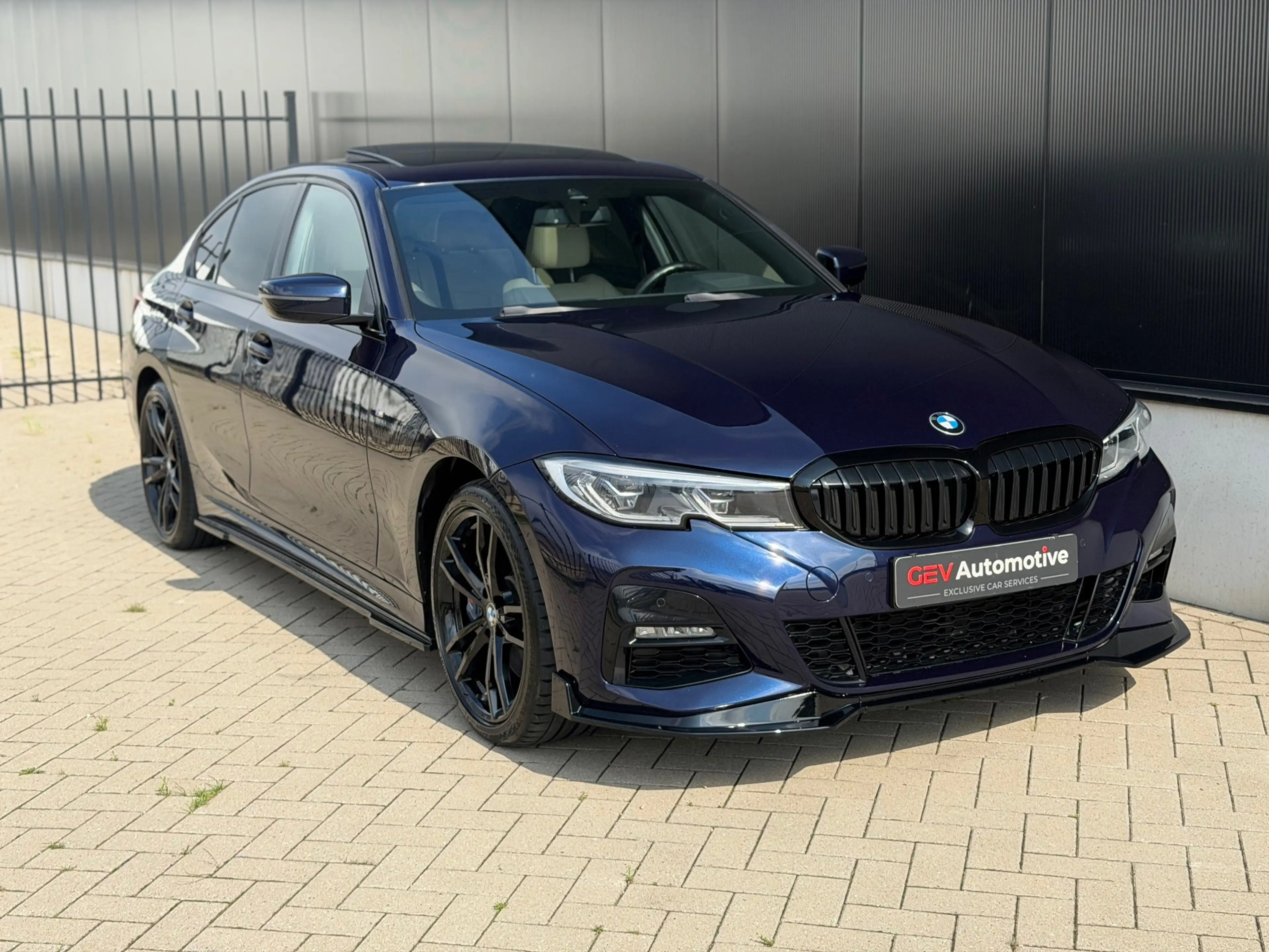 BMW 330 3-serie 330e M-Sport eDrive Edition Laser Schuifda — photo 2