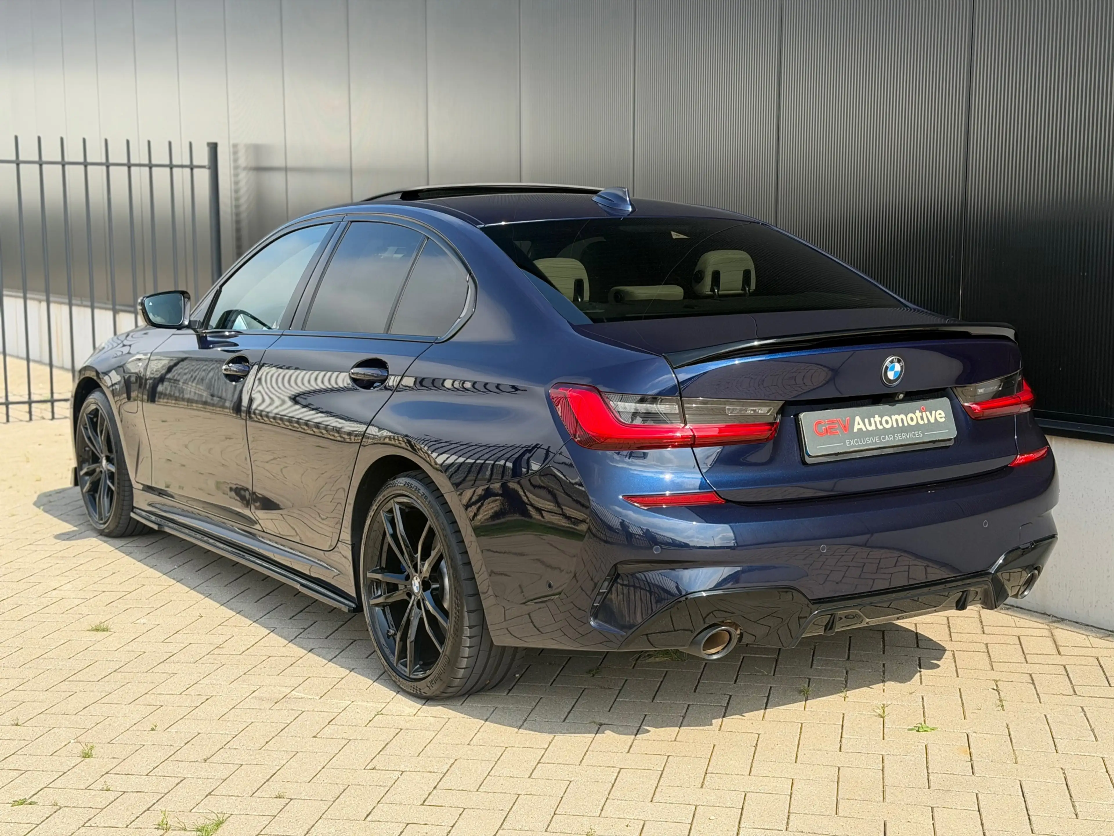 BMW 330 3-serie 330e M-Sport eDrive Edition Laser Schuifda — photo 6