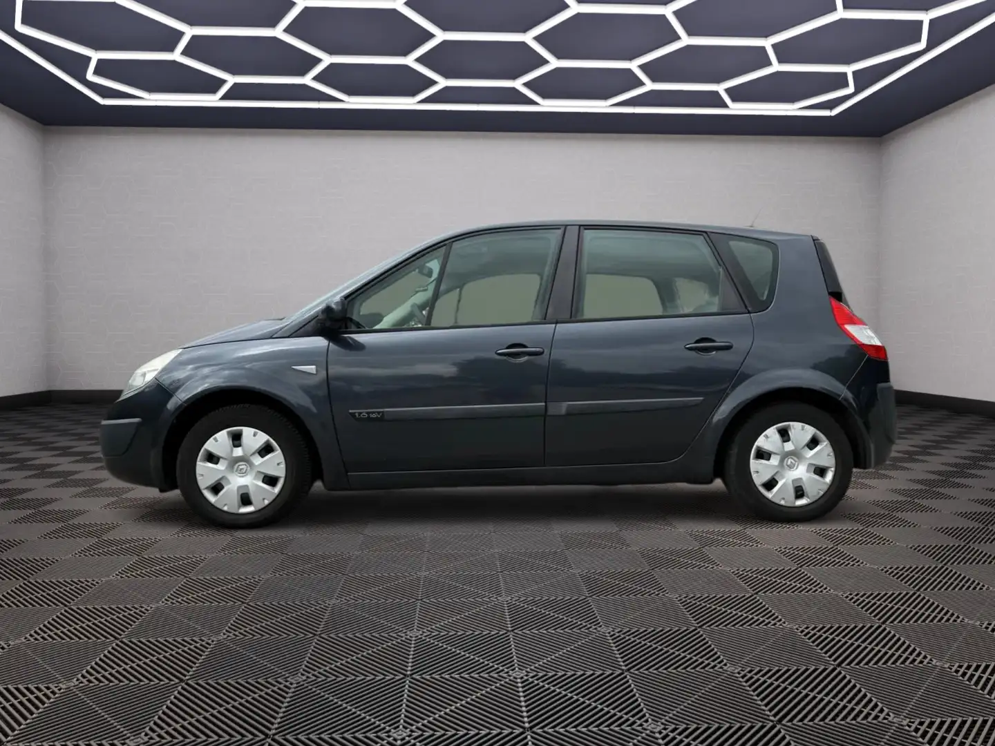 Renault Scenic 1.6-16V Dynamique Comfort Grigio - 2