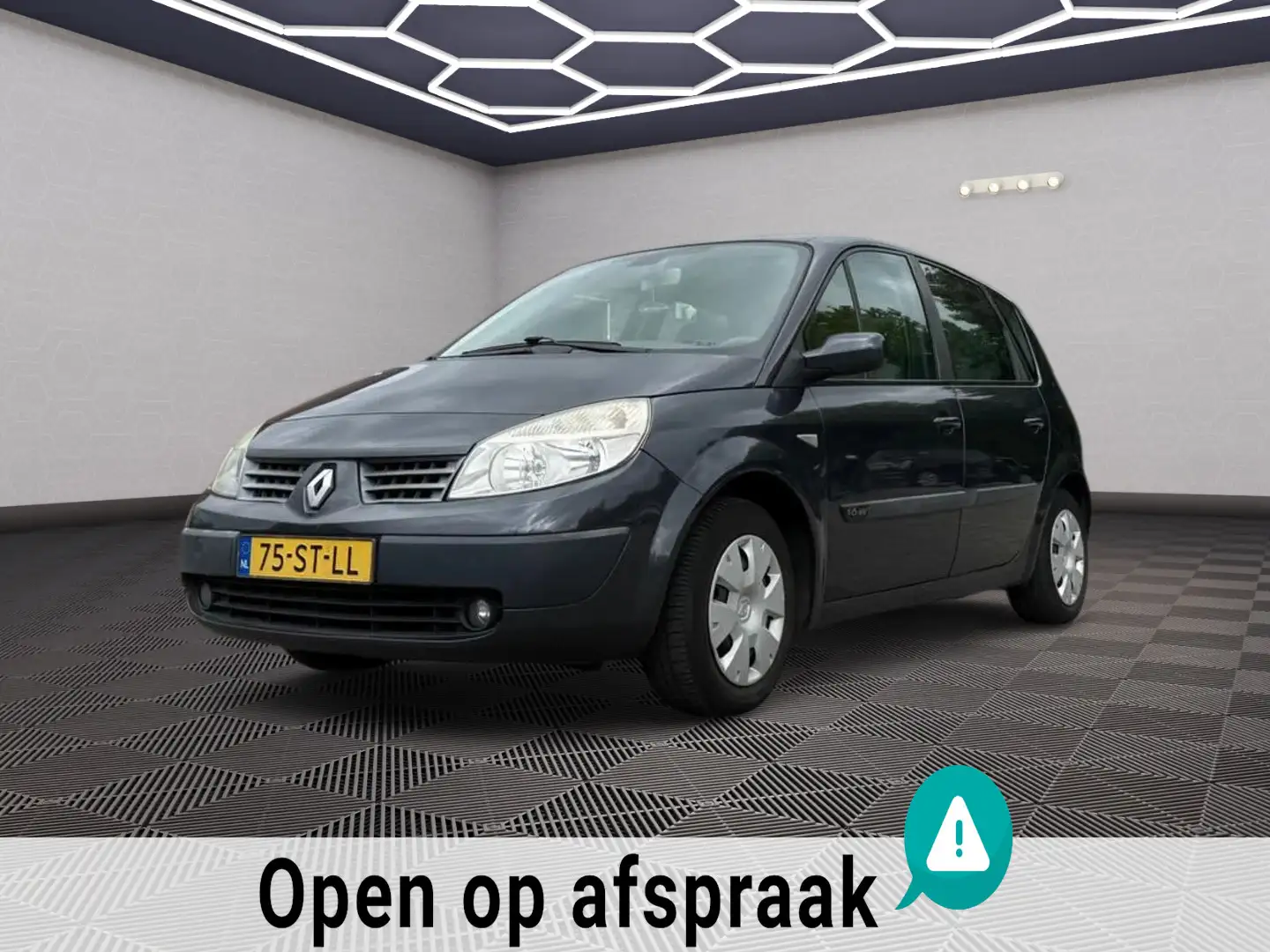 Renault Scenic 1.6-16V Dynamique Comfort Gri - 1