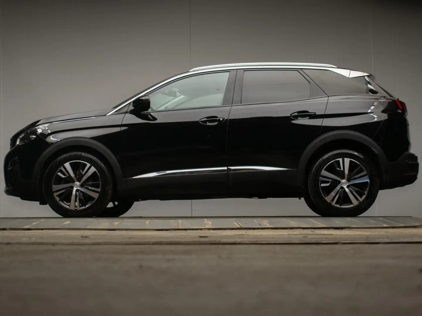 Peugeot 3008 1.2 PureTech Allure Sport (PANORAMADAK,APPLE CARPL Noir - 1
