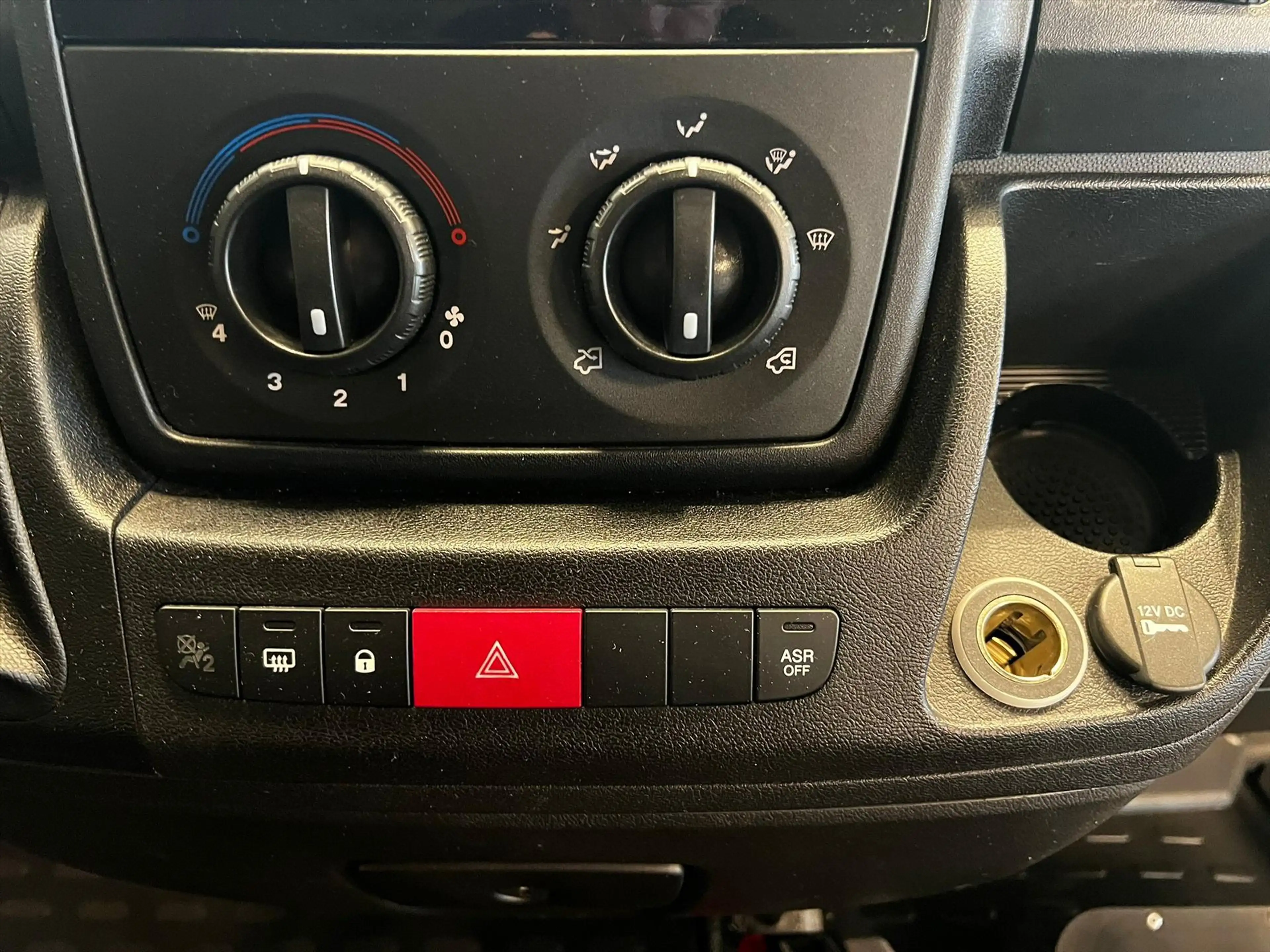 Citroen Jumper — photo 22