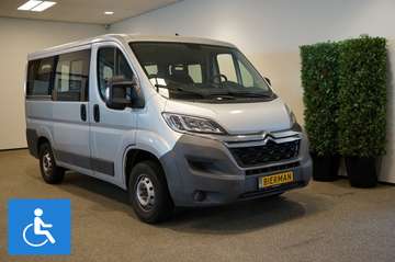 L1H1 Rolstoelbus Rolstoel voorin