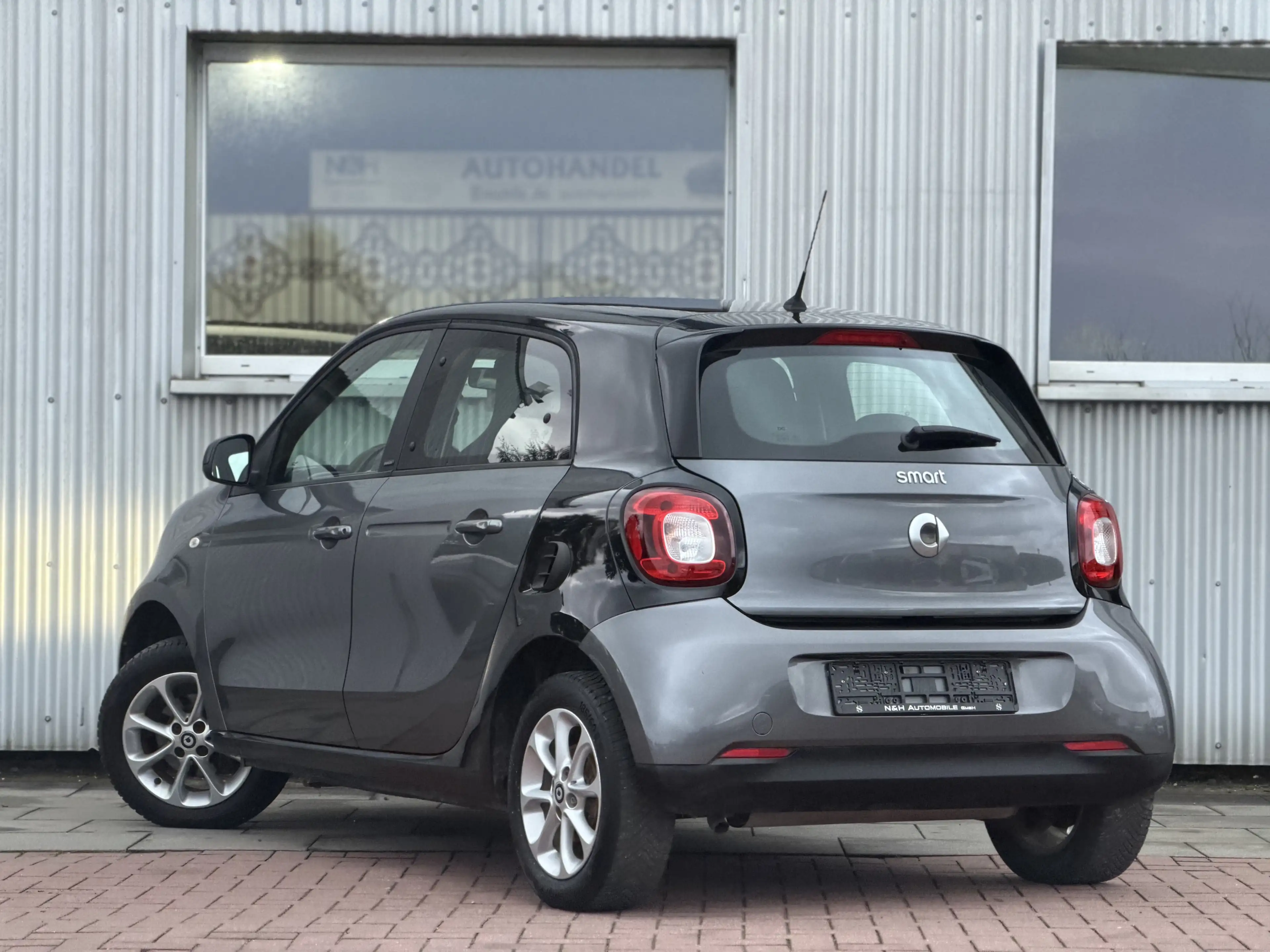 smart forFour Basis 52 kW*Passion*Tempomat*LED* — photo 12