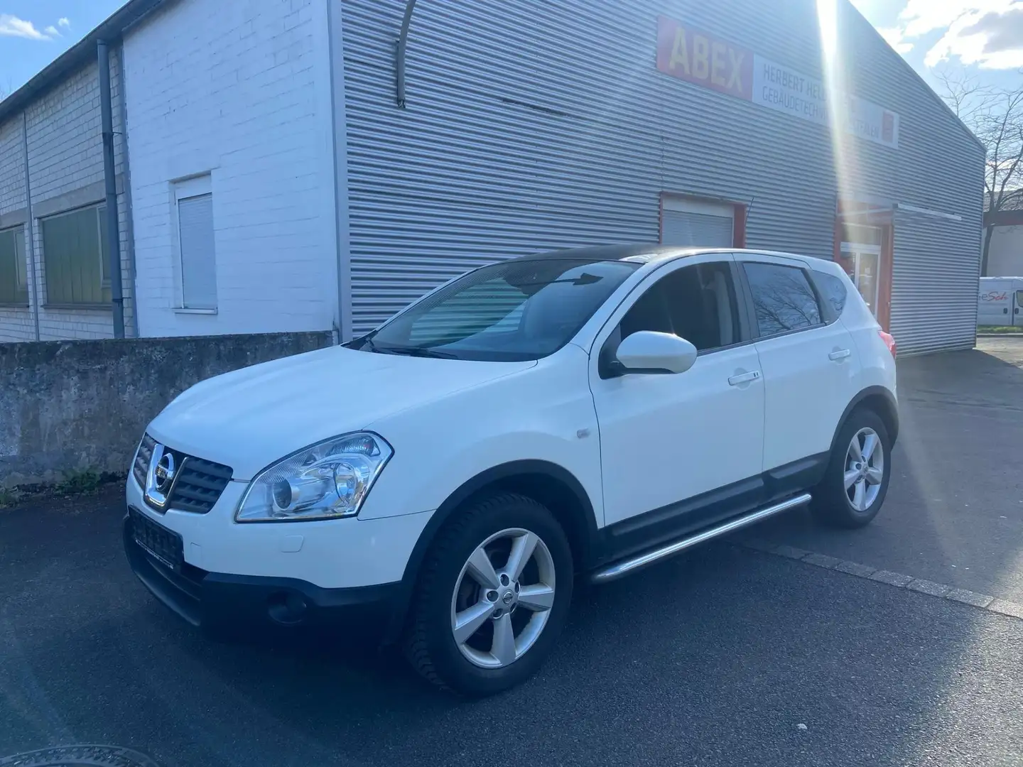 Nissan Qashqai 2.0 dCi DPF acenta - 1