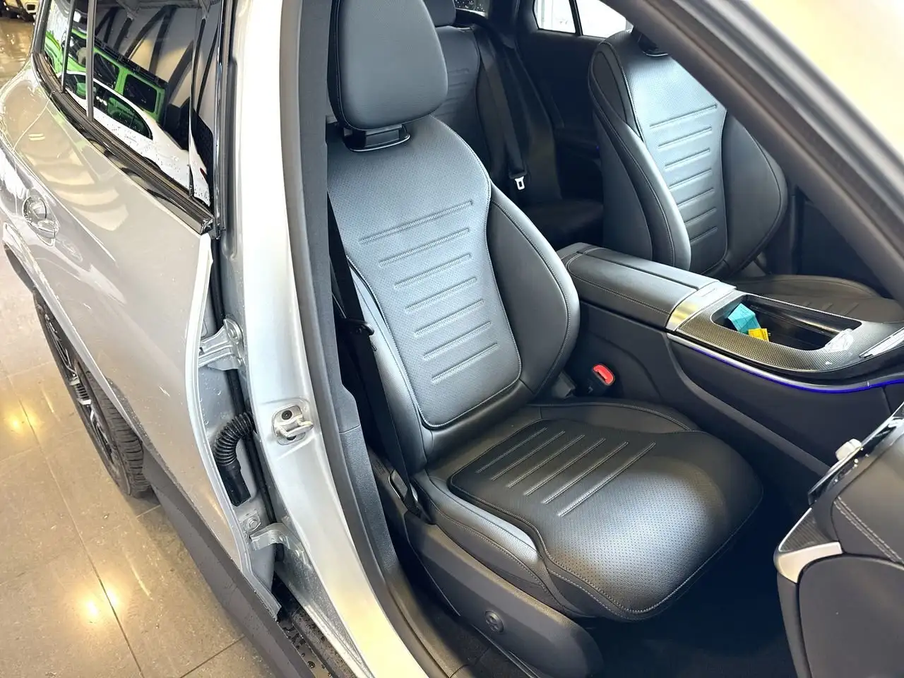Mercedes-Benz GLC снимка Mercedes-Benz GLC