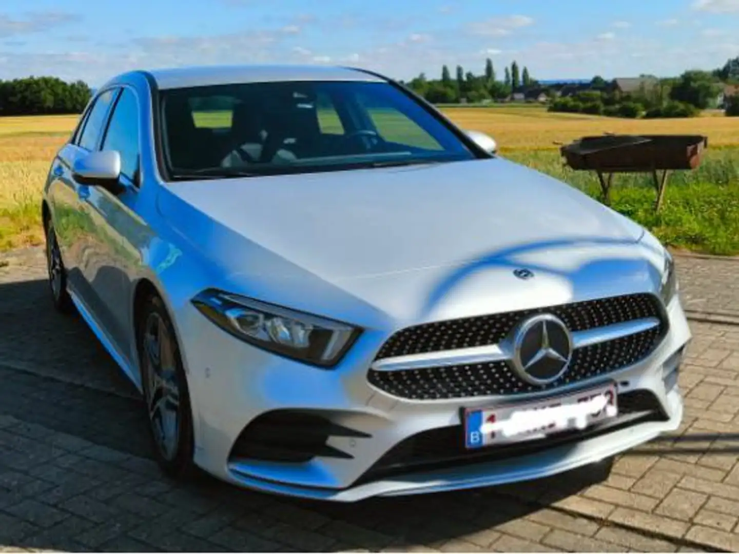 Mercedes-Benz A 180 A 180 d Business Solution AMG Silver - 2