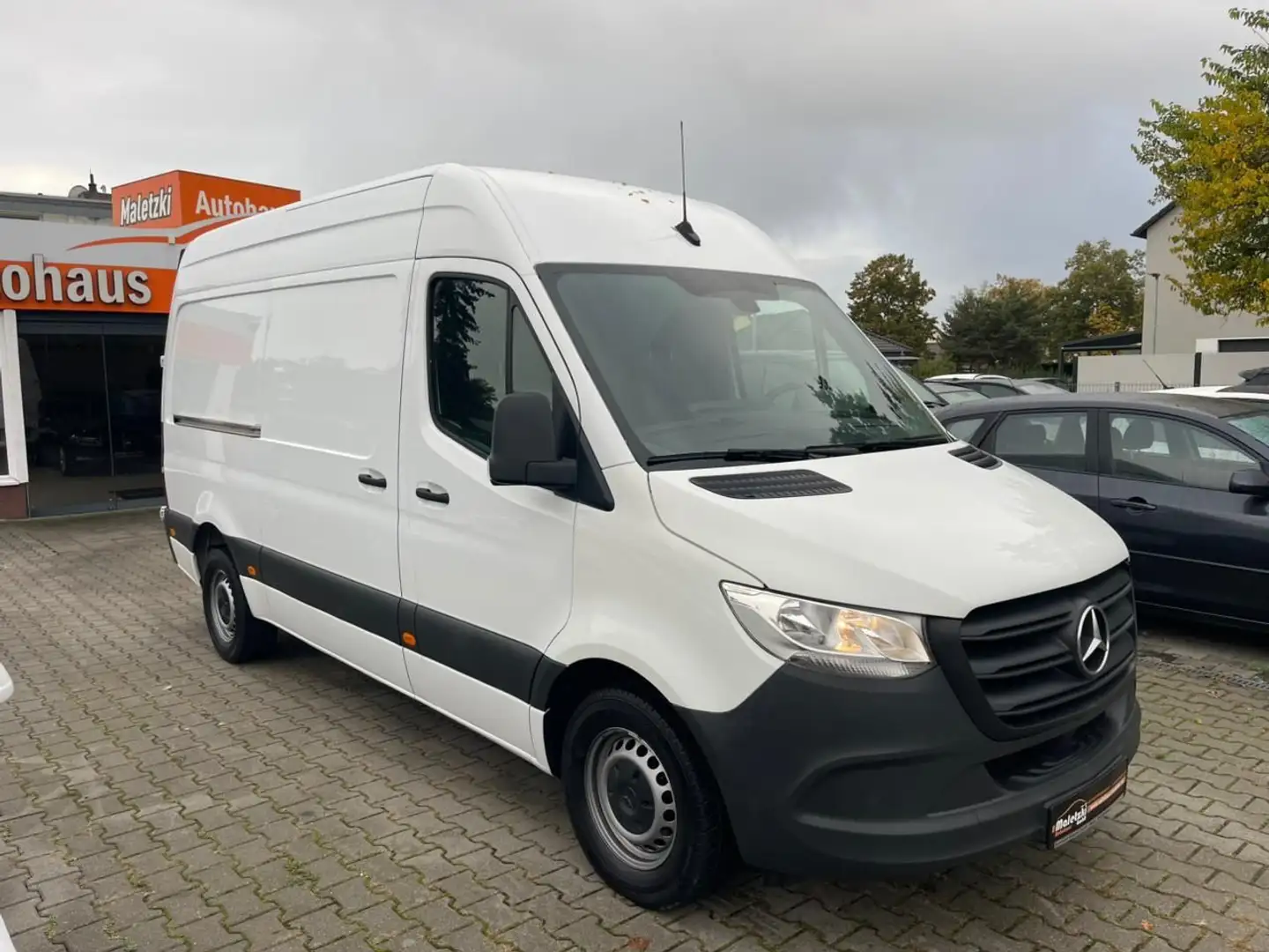 Mercedes-Benz Sprinter 317 CDI L2H2 Kasten*Klima*AHK*Kamera* Blanc - 2