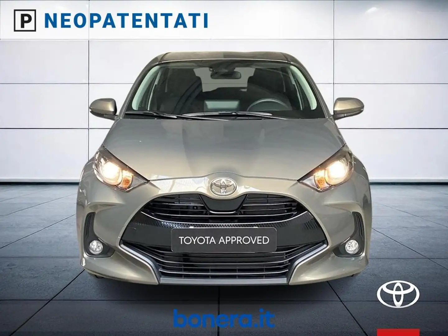 Toyota Yaris 1.0 Active Marrone - 2