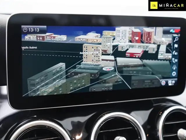 Mercedes-Benz C-Class view 11