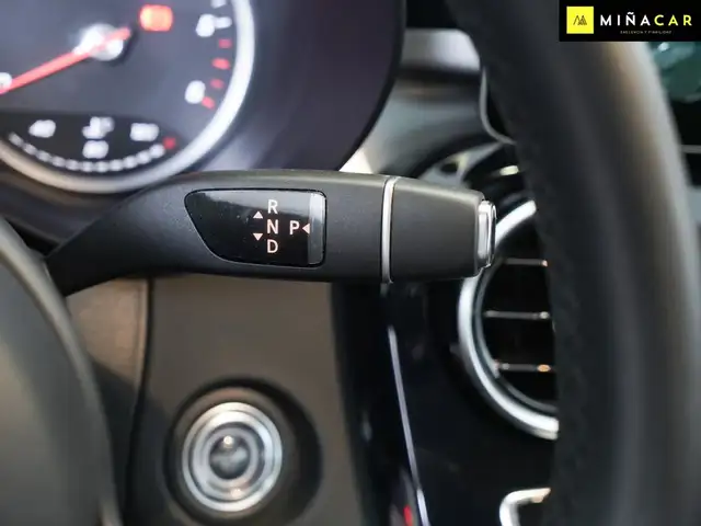 Mercedes-Benz C-Class view 10