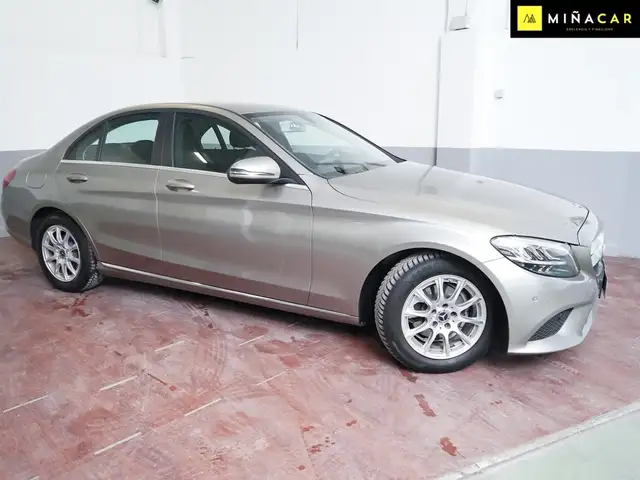 Mercedes-Benz C-Class view 3