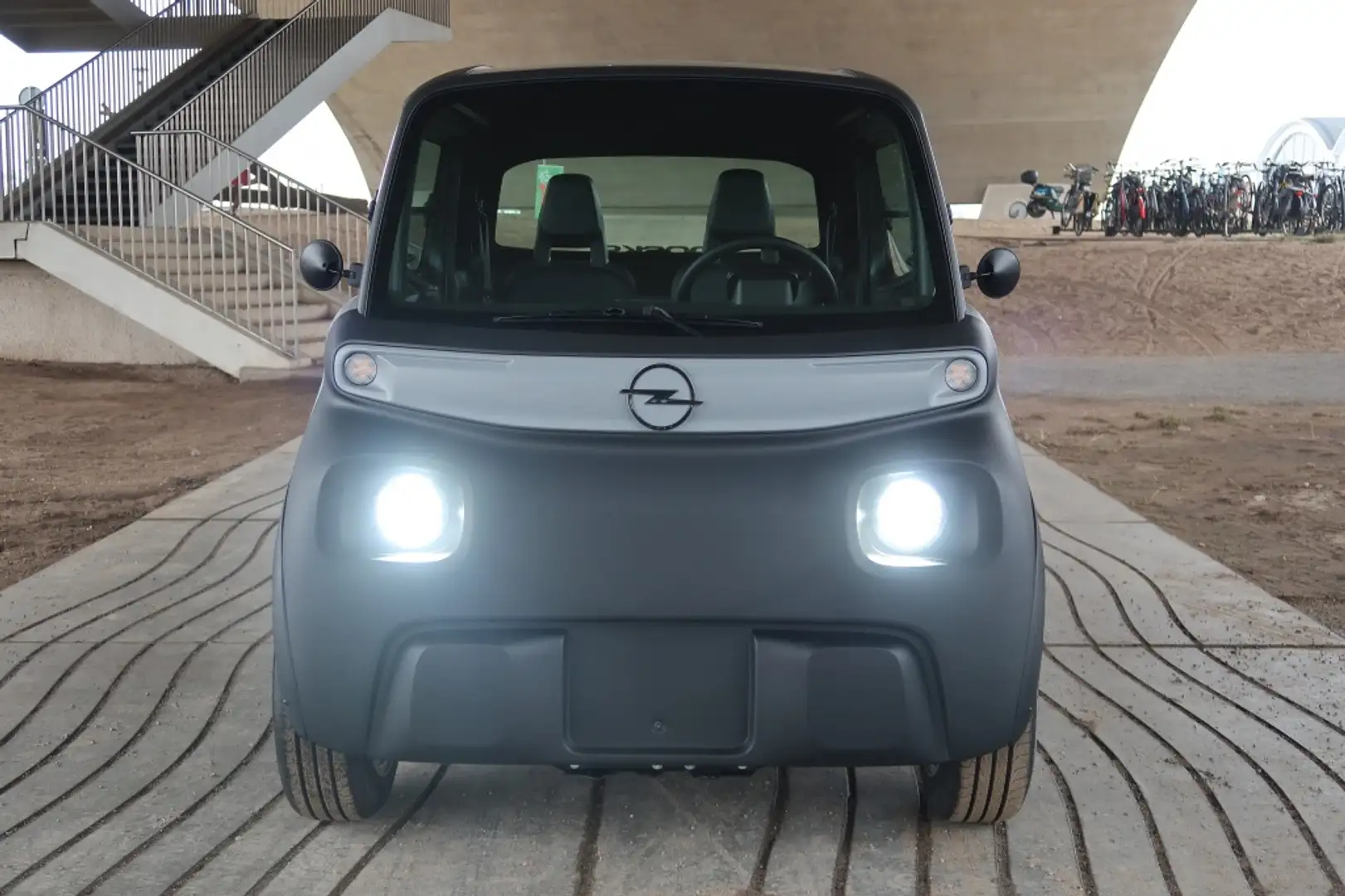 Opel Rocks-e Rocks-E (Uit voorraad leverbaar, thuis gebracht !! Grijs - 2