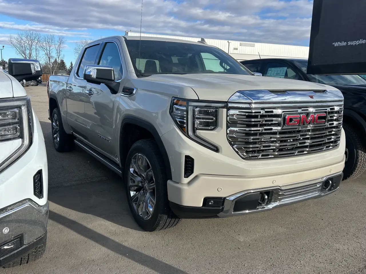 GMC Sierra 1500 снимка GMC Sierra 1500