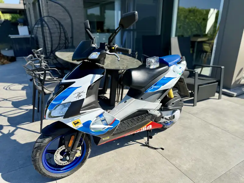 Aprilia SR 50 - foto 4
