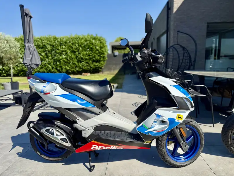 Aprilia SR 50 - foto 2