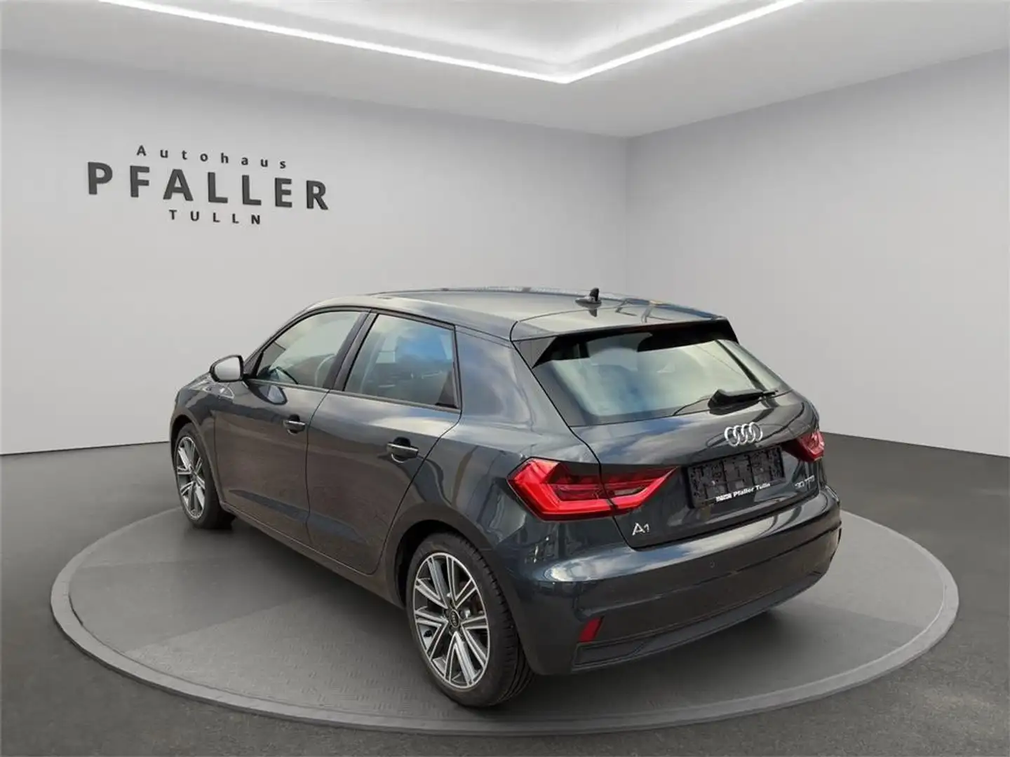 Audi A1 SB 30 TFSI intense Grau - 2