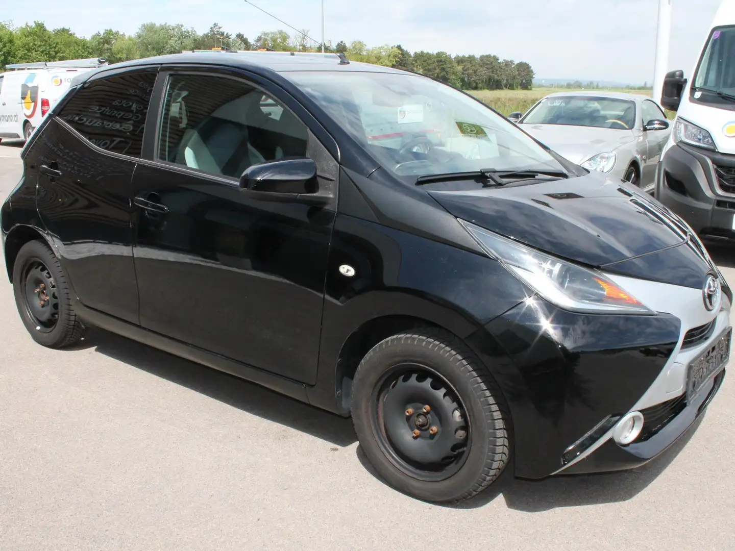 Toyota Aygo 1,0 VVT.i Edition 45 Schwarz - 2