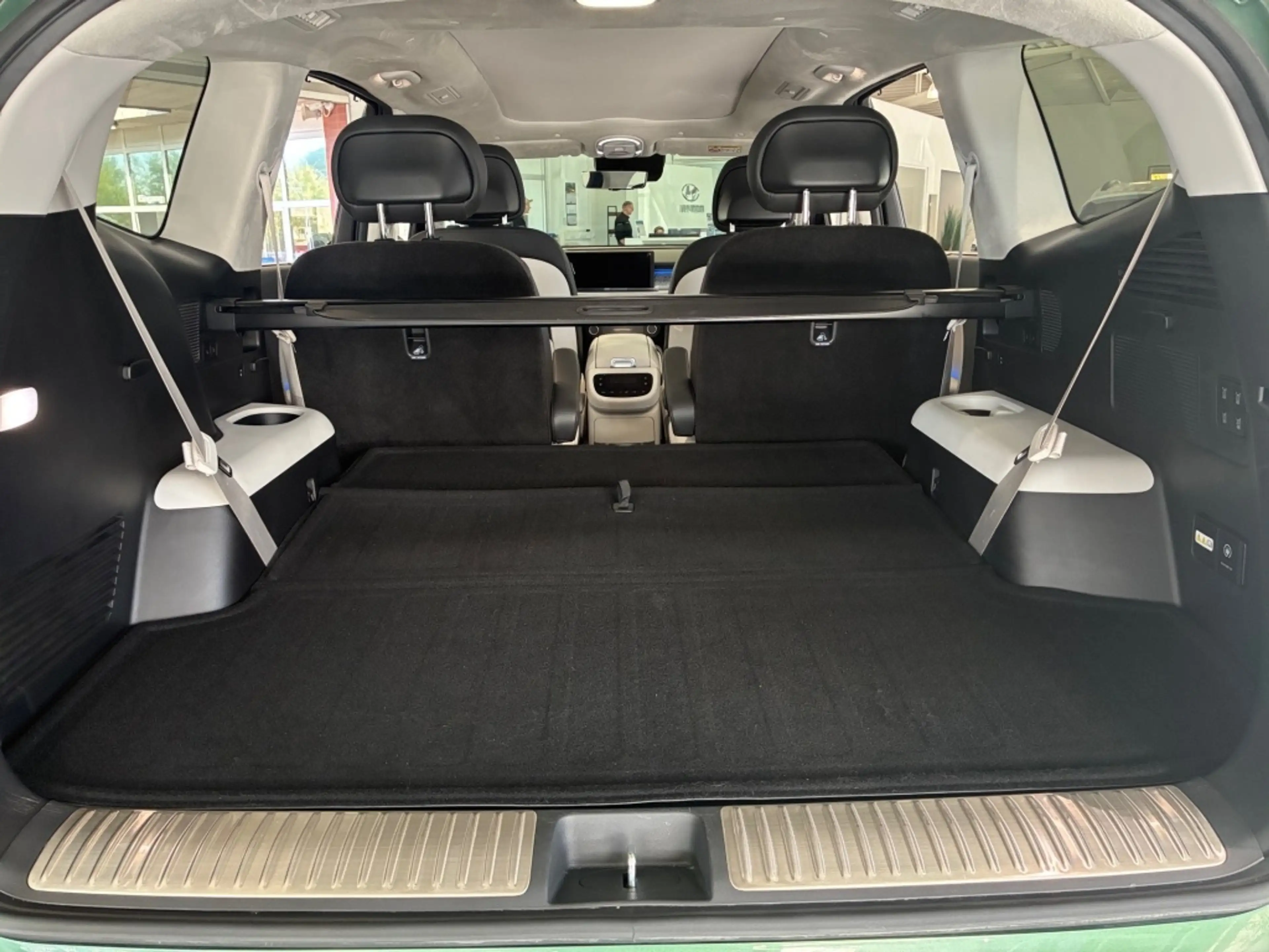 Hyundai IONIQ 9 UNIQ 4WD 6-Sitzer SHZ LHZ HUD PANO NAVI — photo 14