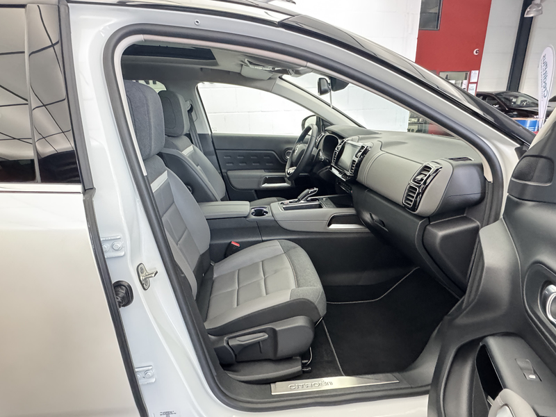 Citroen C5 Aircross 130 EAT 8 Shine Pack Panoramadach — photo 15
