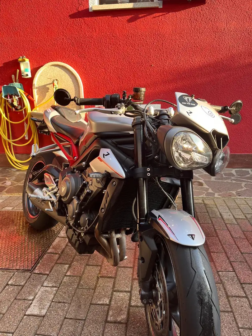 Triumph Street Triple 765 R Argento - 1