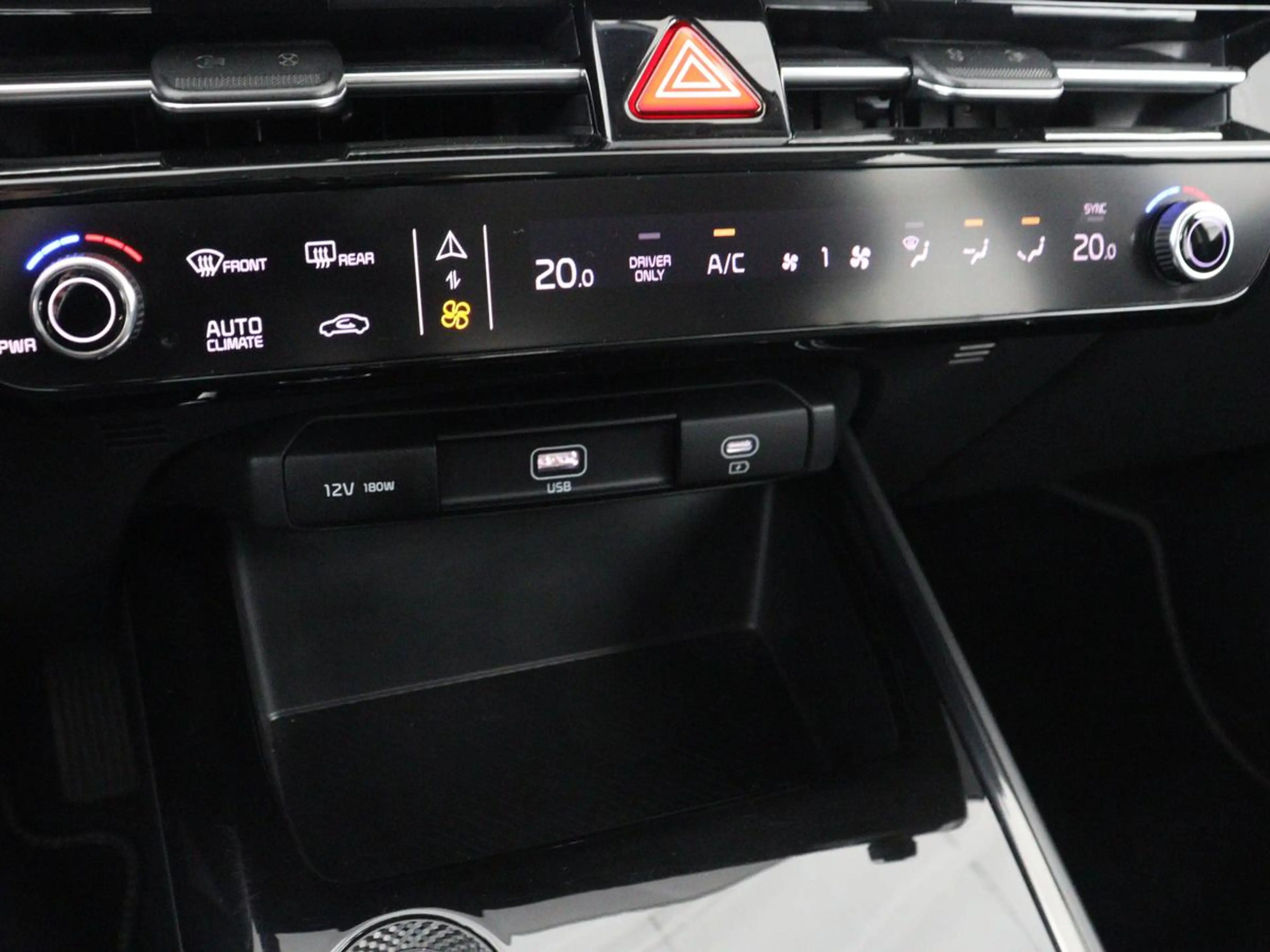 Kia e-Niro EV DynamicLine 64.8 kWh | Adaptive cruise | Half l — photo 31