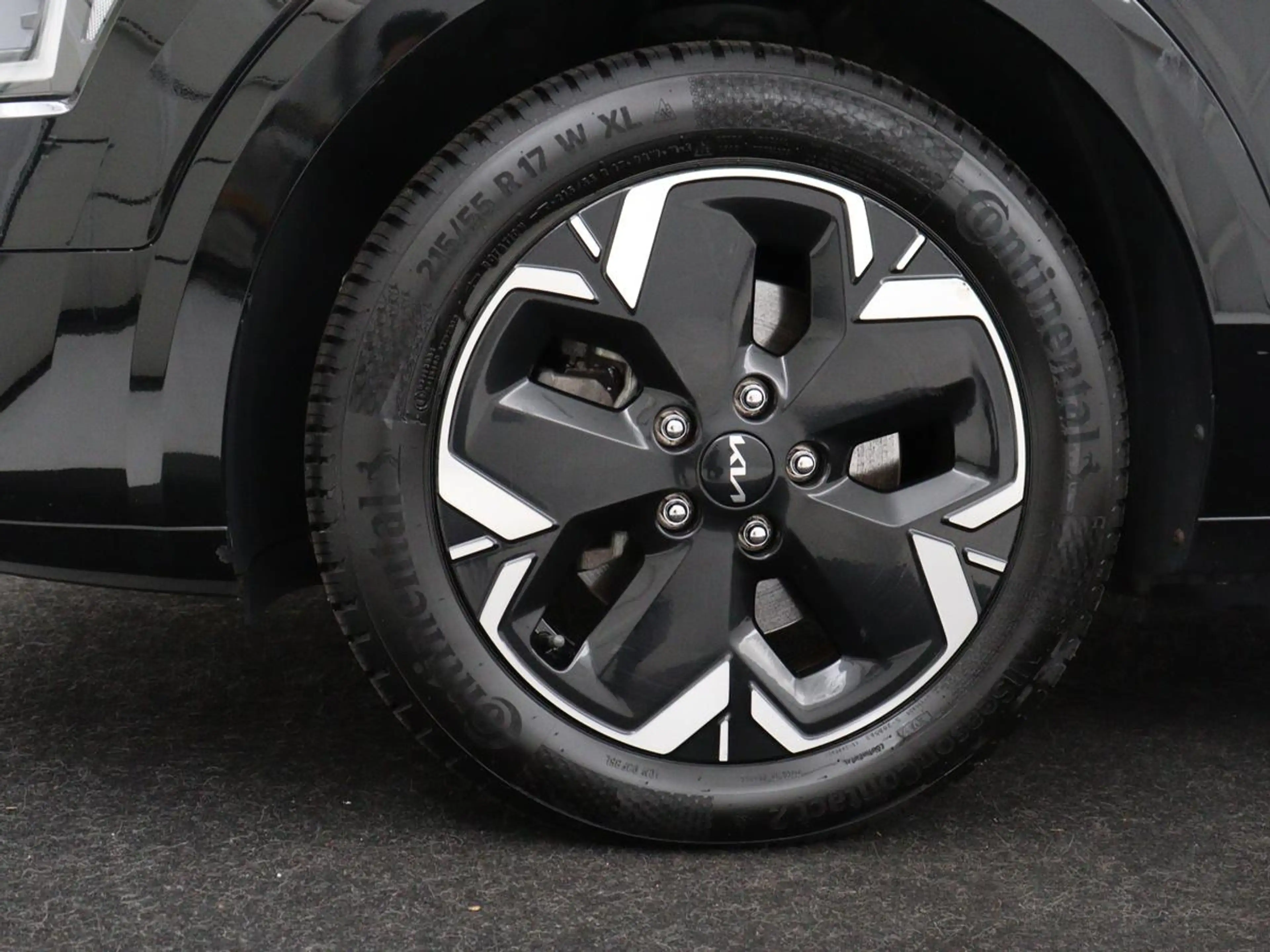 Kia e-Niro EV DynamicLine 64.8 kWh | Adaptive cruise | Half l — photo 36