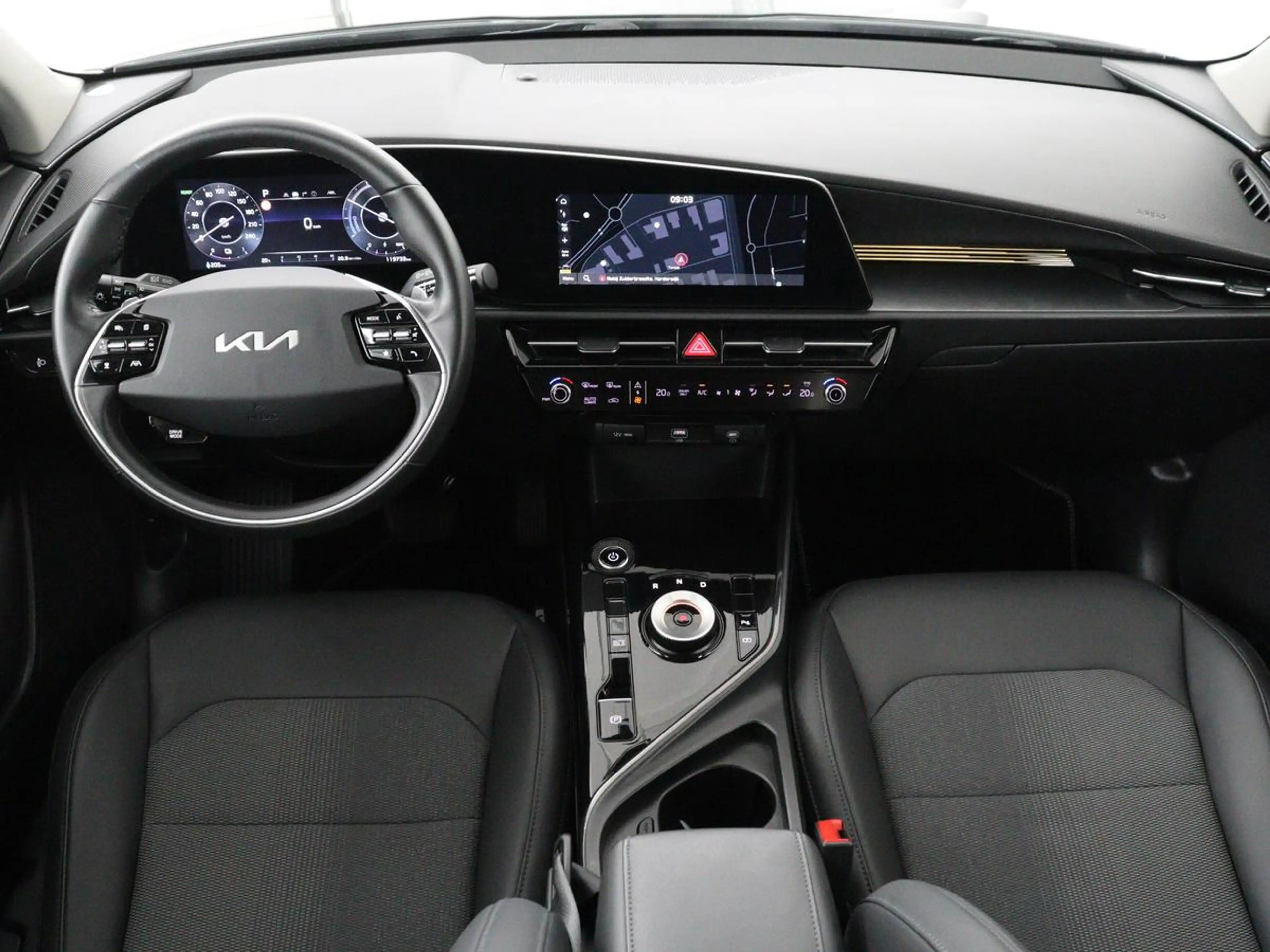 Kia e-Niro EV DynamicLine 64.8 kWh | Adaptive cruise | Half l — photo 8