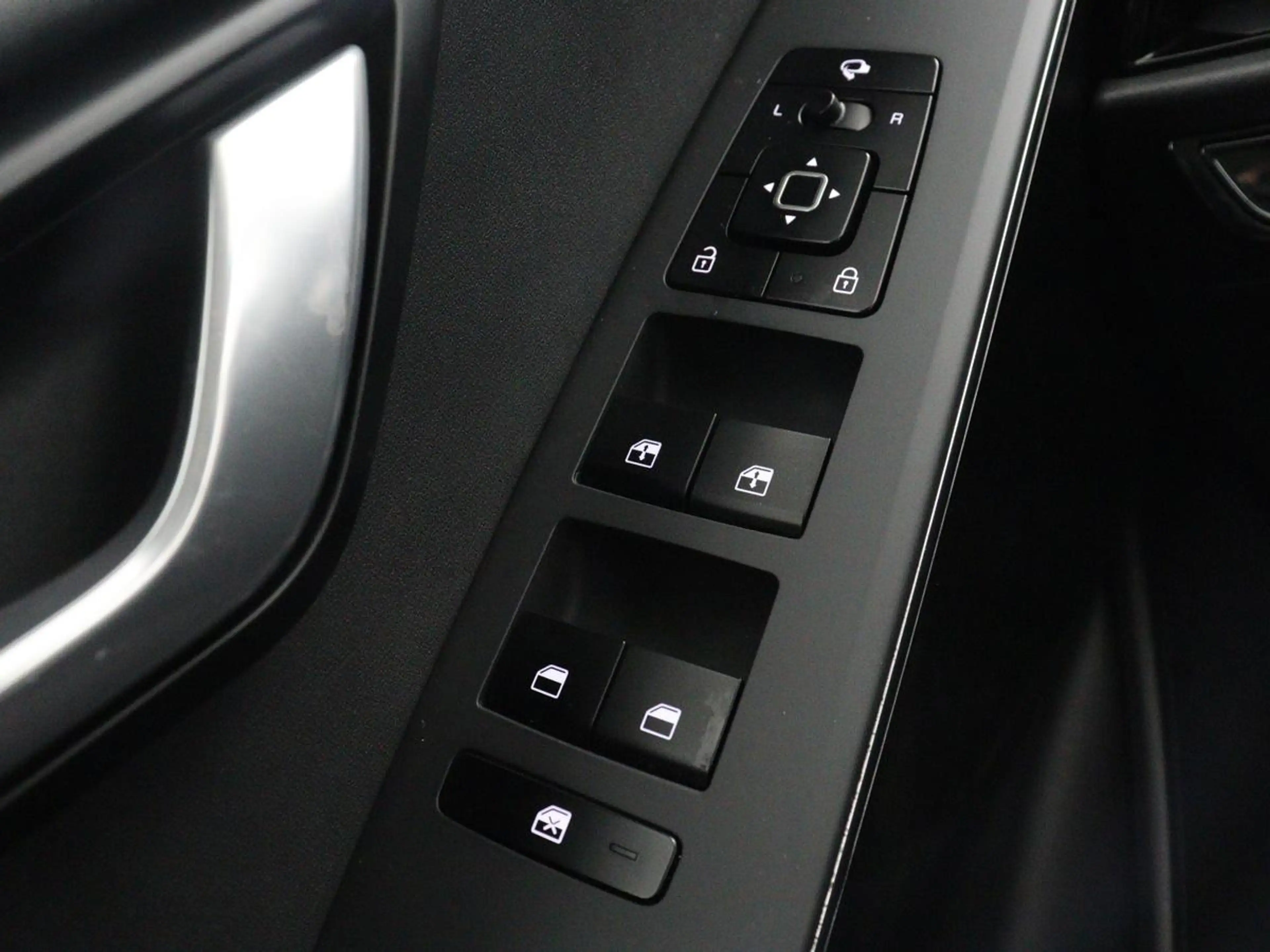 Kia e-Niro EV DynamicLine 64.8 kWh | Adaptive cruise | Half l — photo 35