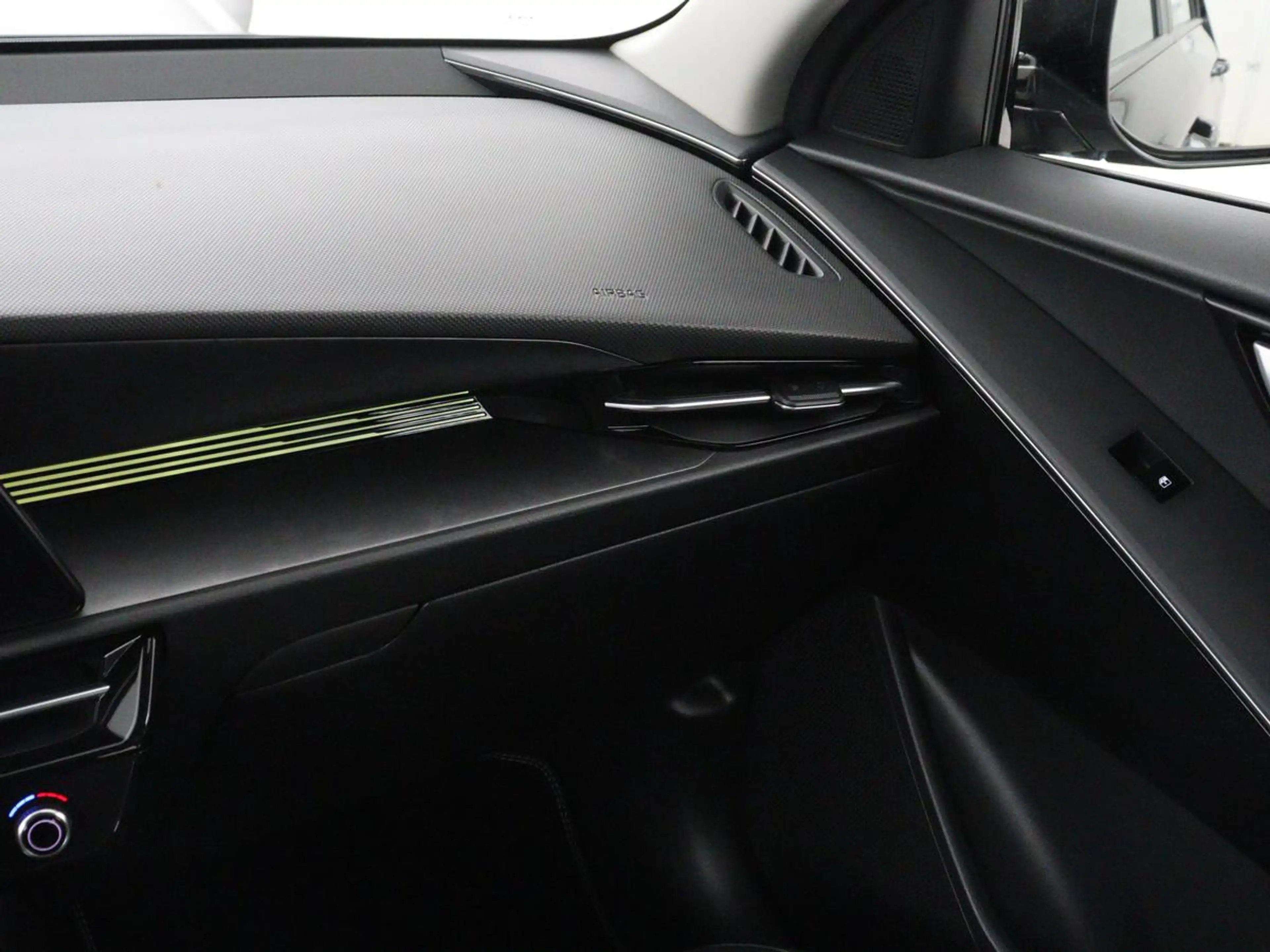 Kia e-Niro EV DynamicLine 64.8 kWh | Adaptive cruise | Half l — photo 26